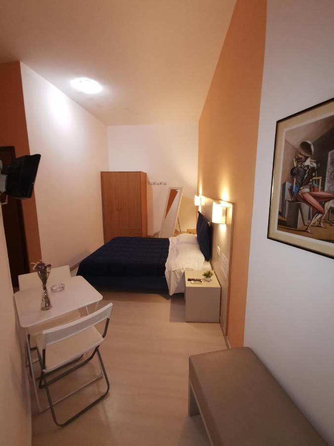 Borgo Marinaro Hotel Aci Castello Eksteriør billede